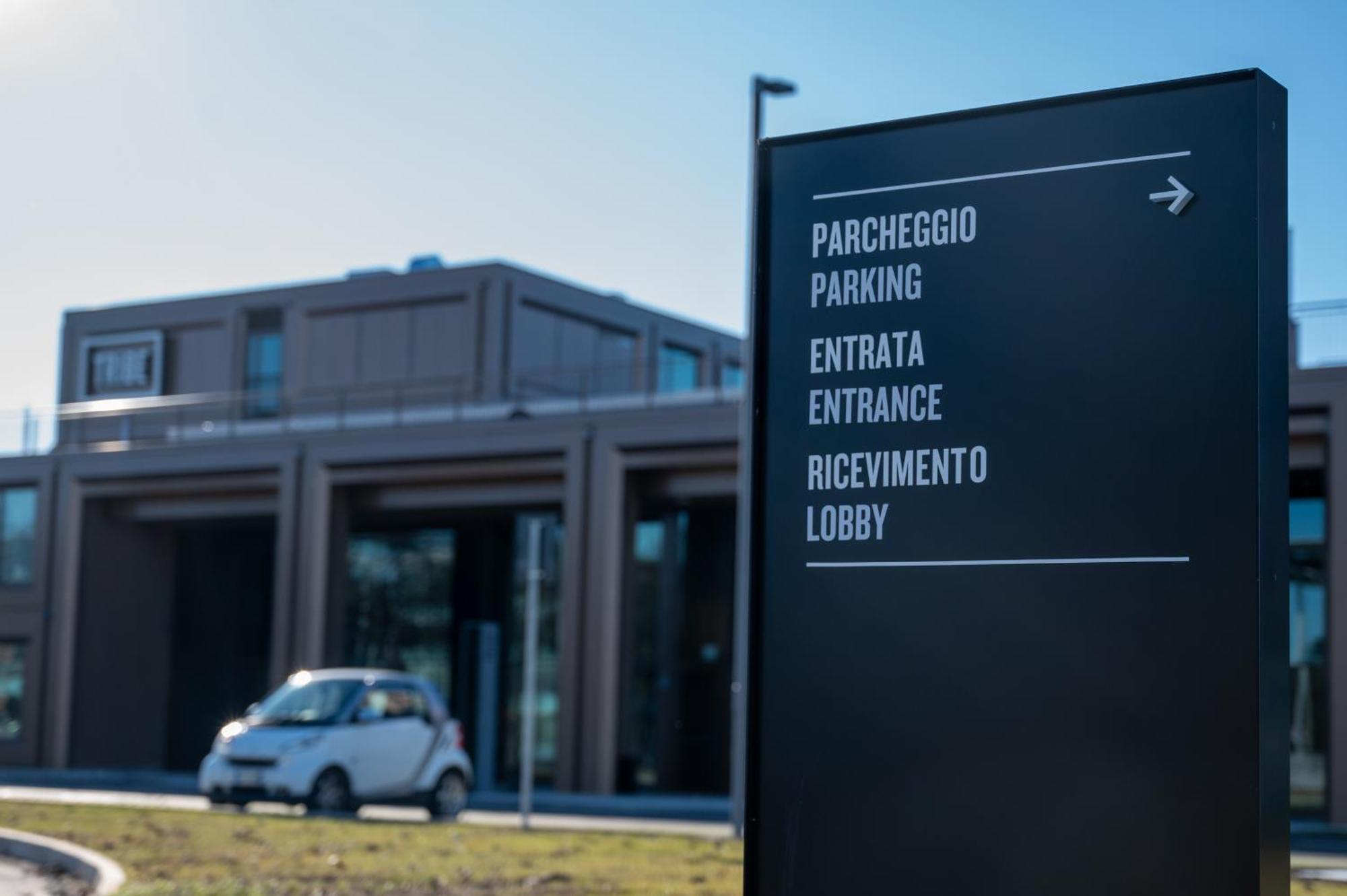 Tribe Milano Malpensa Hotel Vizzola Ticino Luaran gambar